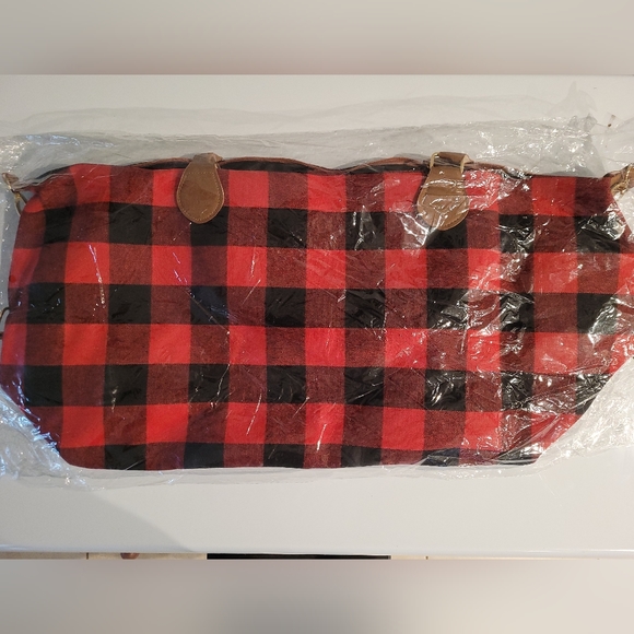Red & Black Buffalo Print Duffel Bag🔥 - Picture 5 of 6